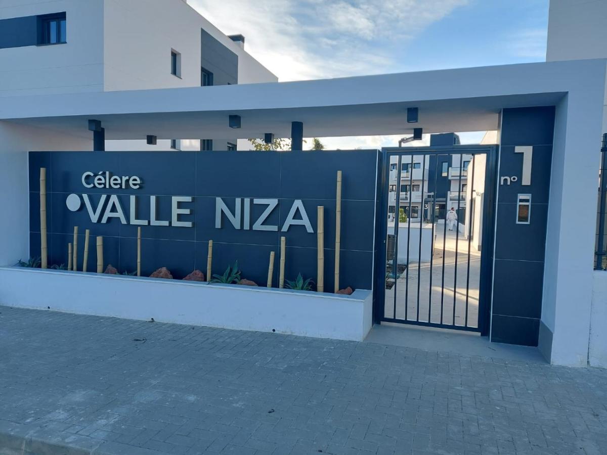 En Valle-niza, Almayate, Benajarafe, Torre Del Mar A 50 Metros De La Playa * Malaga